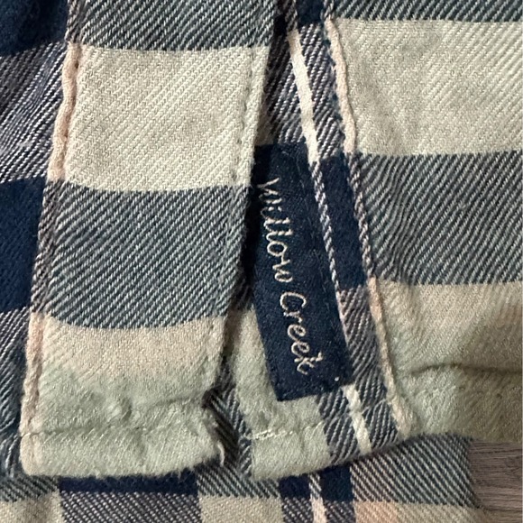 Magellan Outdoors Shirt Womens XL Navy Aqua Plaid Boyfriend Fit Willow‎ Creek - Picture 9 of 16